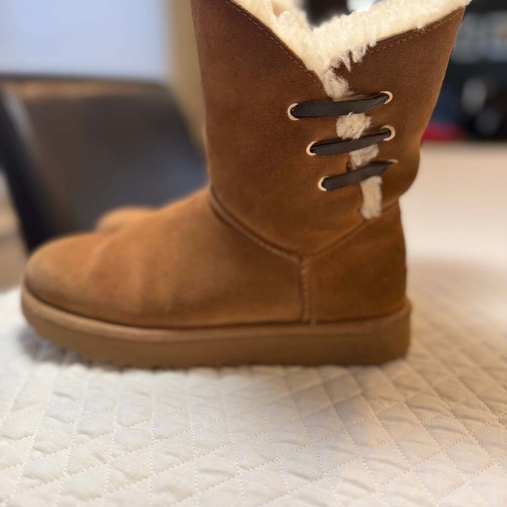 UGG Constantine Chestnut Suede Sheepskin Lined Boots Size 9 - Picture 2 of 10
